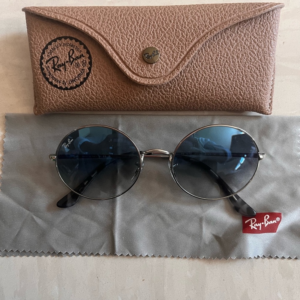 Ray-Ban Oval Sunglasses with Tan Case